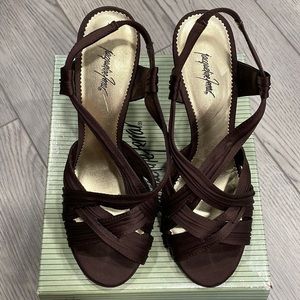 Jacqueline Ferrar high heels